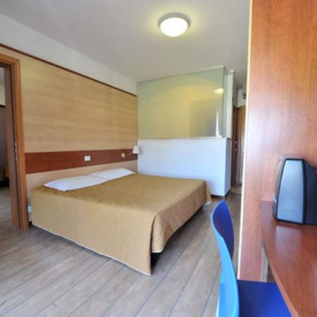 Hotel Centro Turistico Gardesano Bussolengo Exterior photo