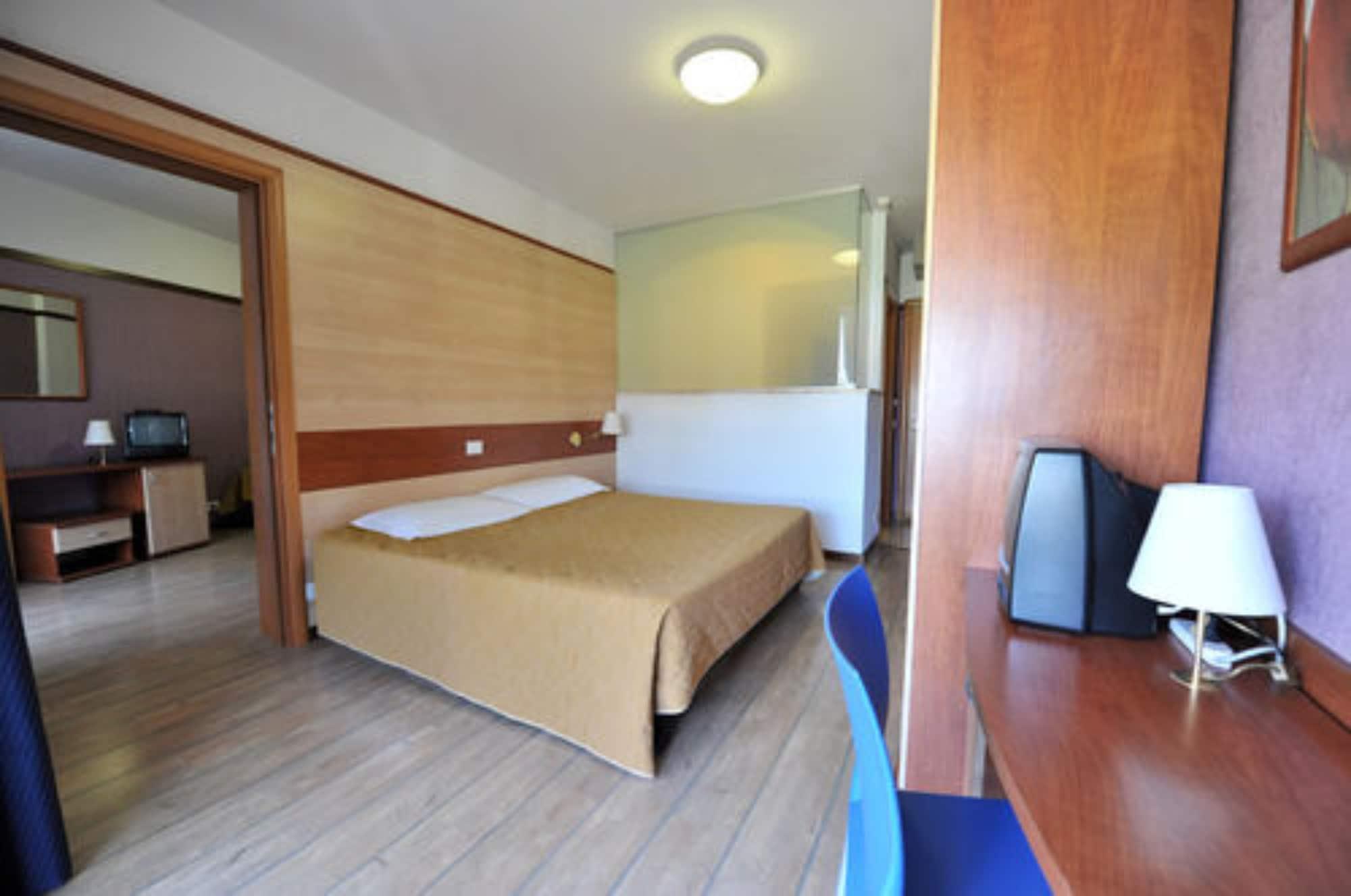 Hotel Centro Turistico Gardesano Bussolengo Exterior photo
